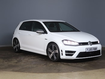 Volkswagen - Golf