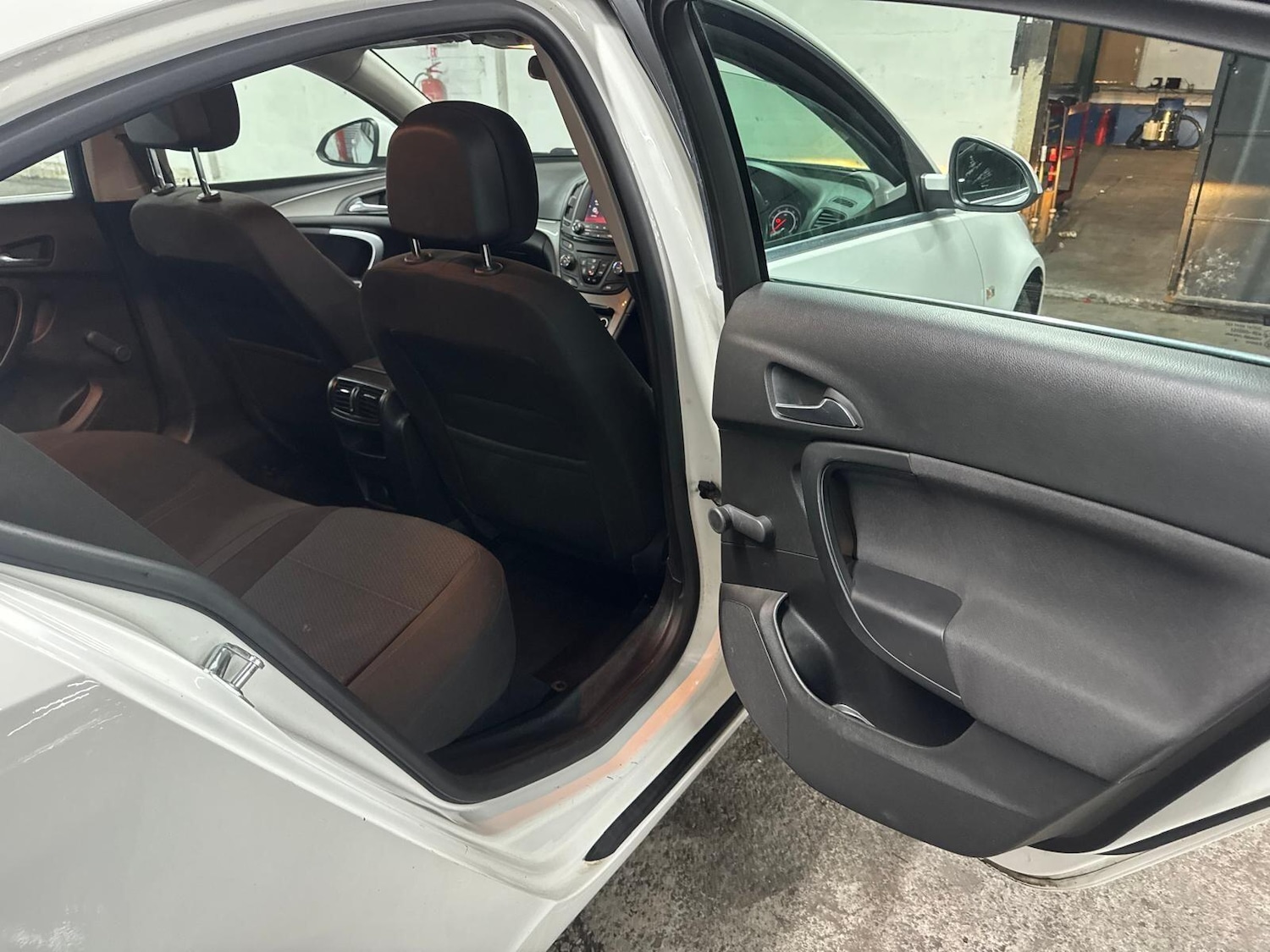 Used Vauxhall Insignia 2014 for sale - 77254606: Photo 33