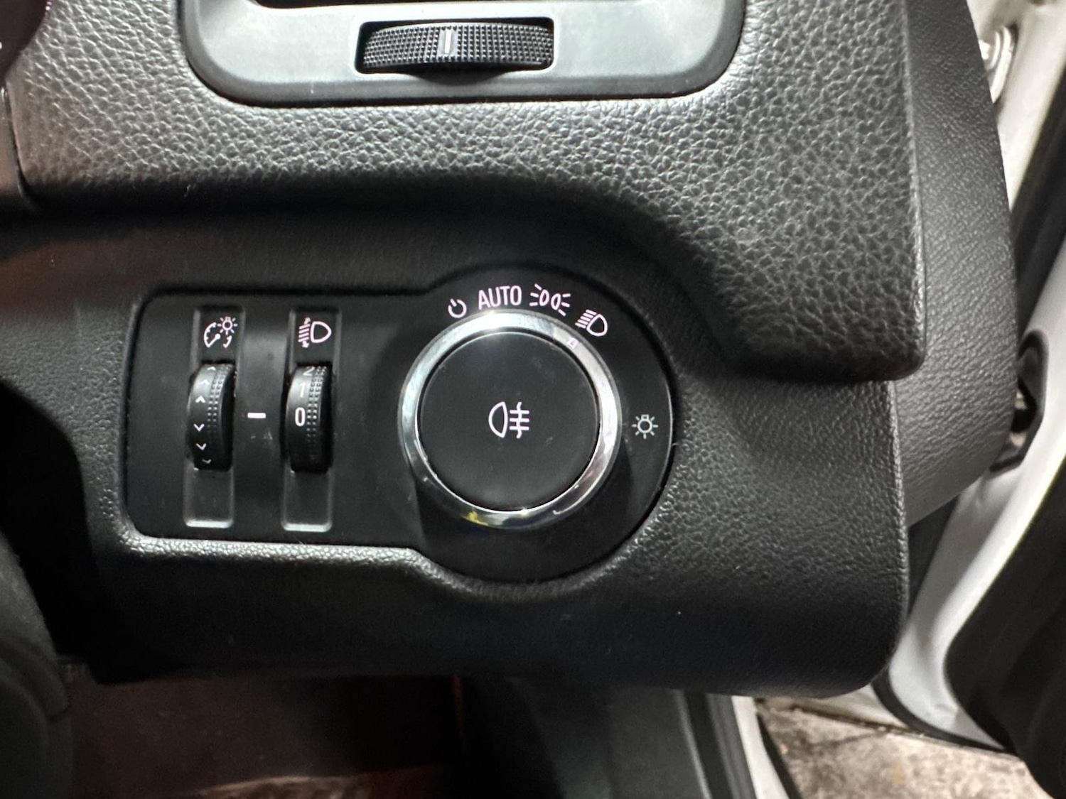 Used Vauxhall Insignia 2014 for sale - 77254606: Photo 34