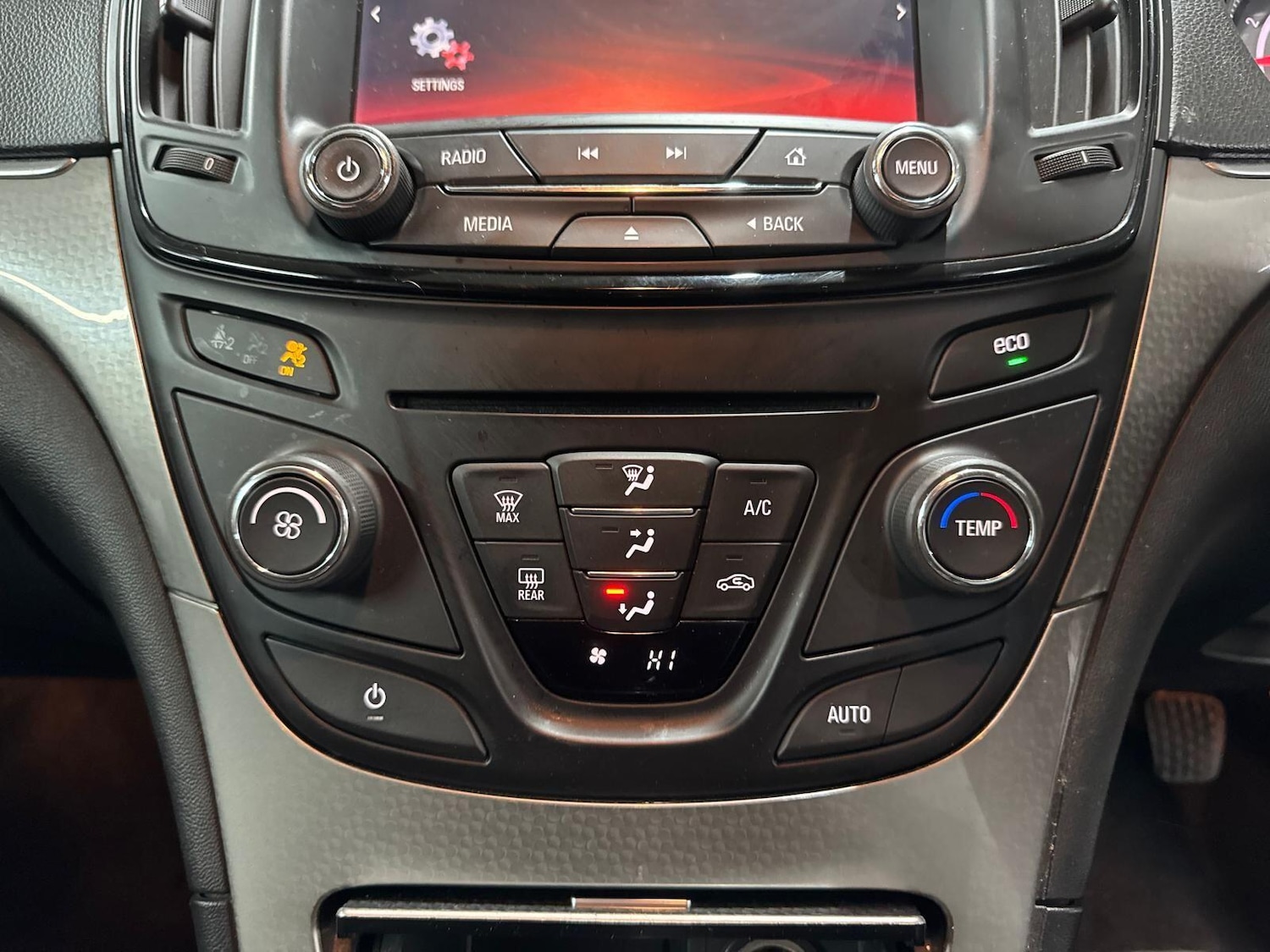 Used Vauxhall Insignia 2014 for sale - 77254606: Photo 36