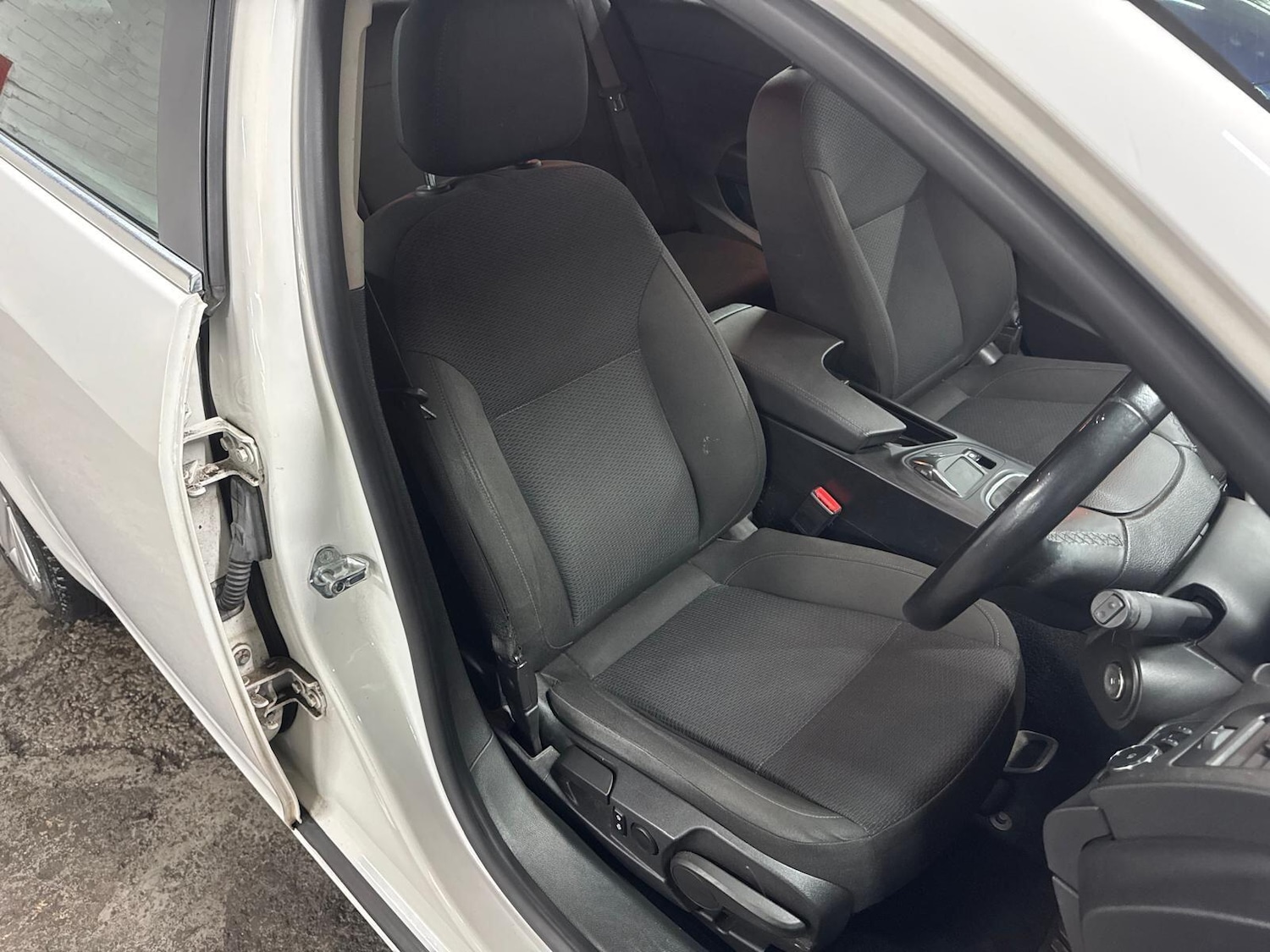 Used Vauxhall Insignia 2014 for sale - 77254606: Photo 42