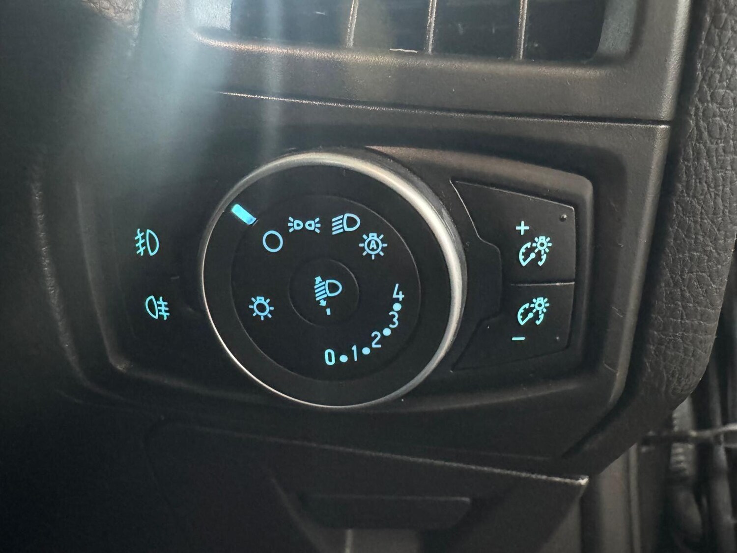 Used Ford Focus for sale - 78058677: Photo 21