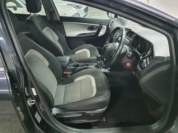 Used Kia Ceed 2015 for sale - 75608887: Photo 52