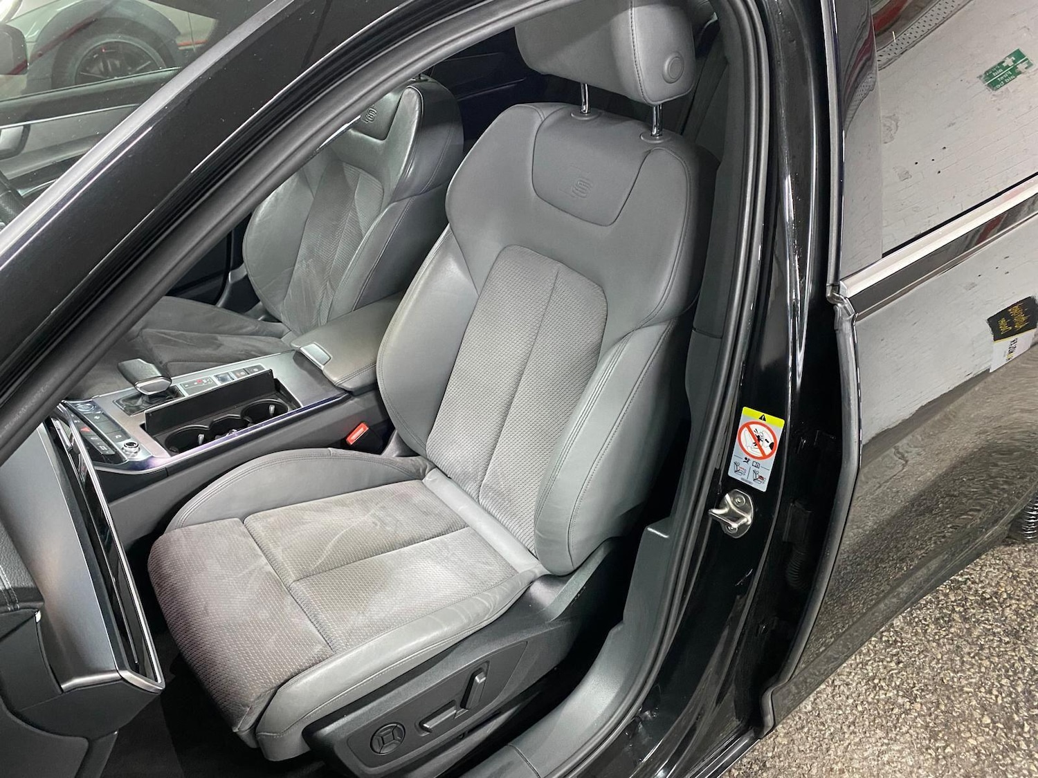 Used Audi A6 Saloon for sale - 76484653: Photo 17