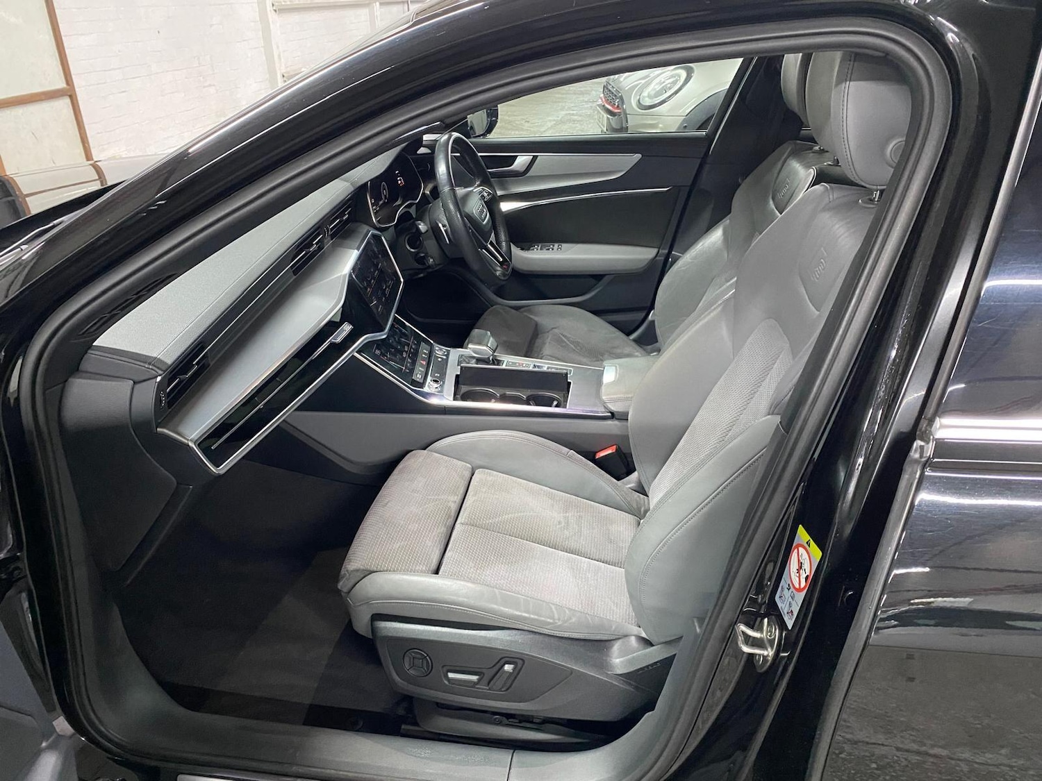 Used Audi A6 Saloon for sale - 76484653: Photo 19