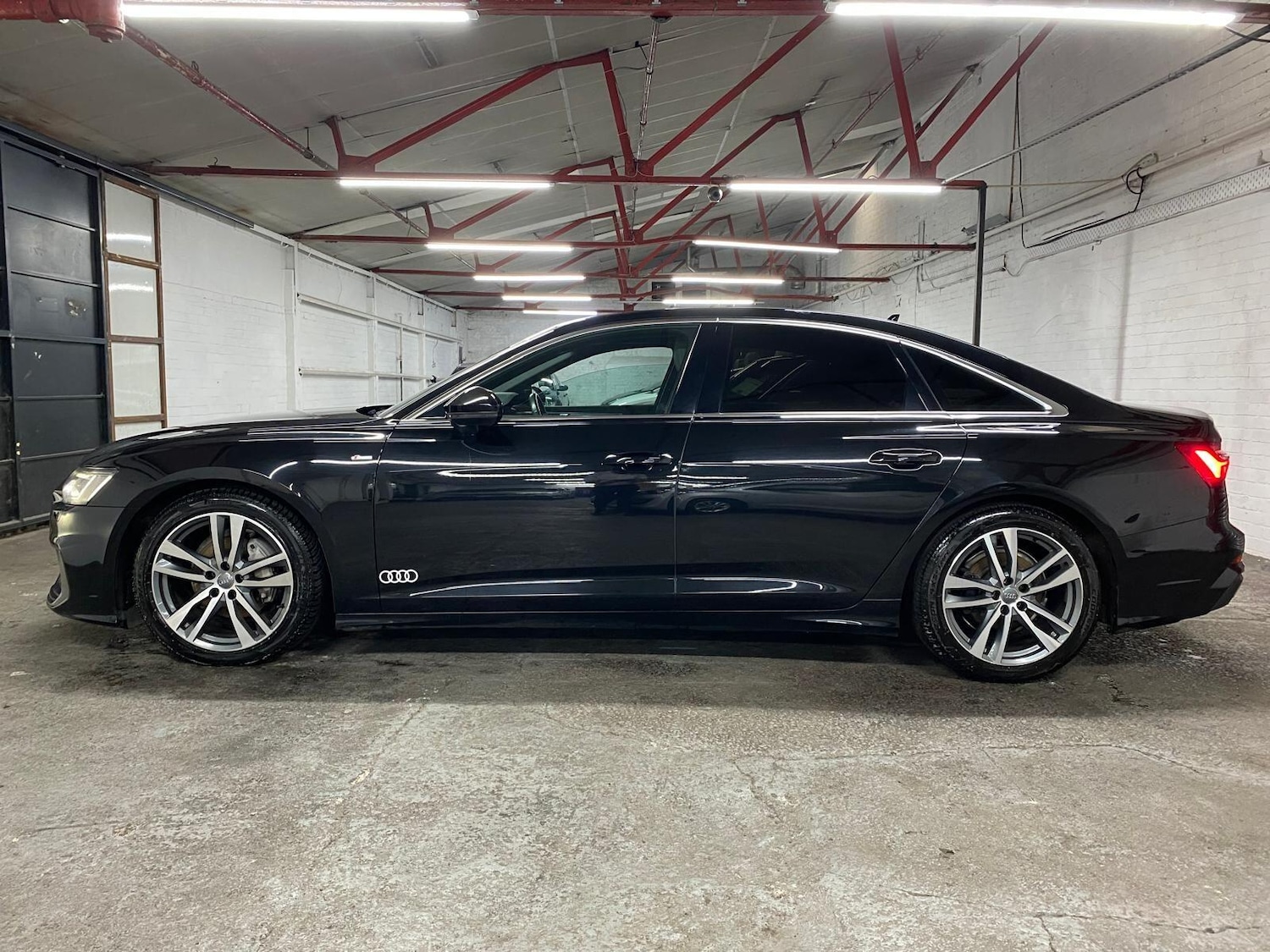 Used Audi A6 Saloon for sale - 76484653: Photo 23