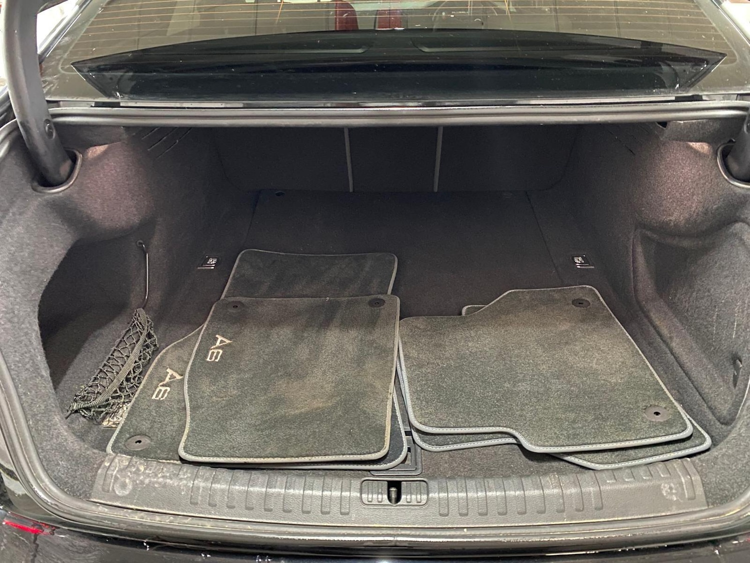 Used Audi A6 Saloon for sale - 76484653: Photo 28