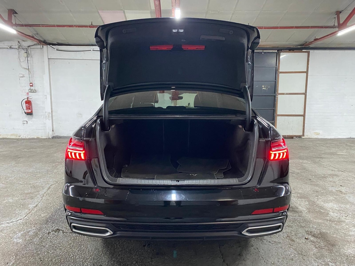 Used Audi A6 Saloon for sale - 76484653: Photo 29