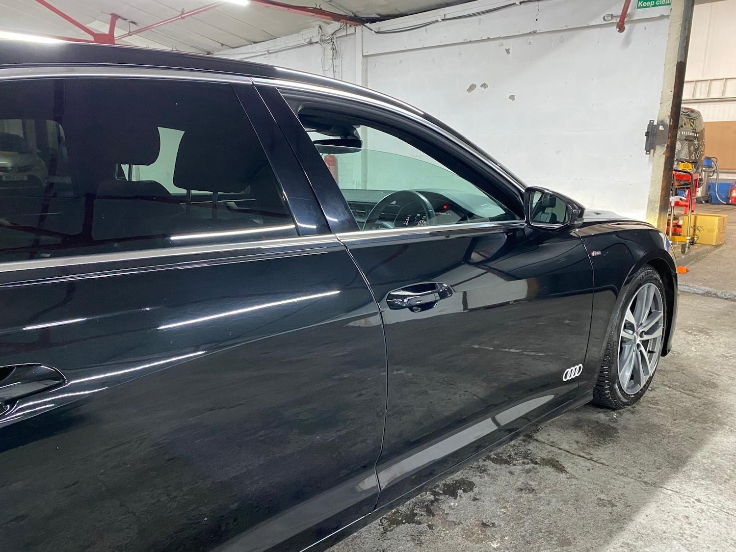 Used Audi A6 Saloon for sale - 76484653: Photo 34