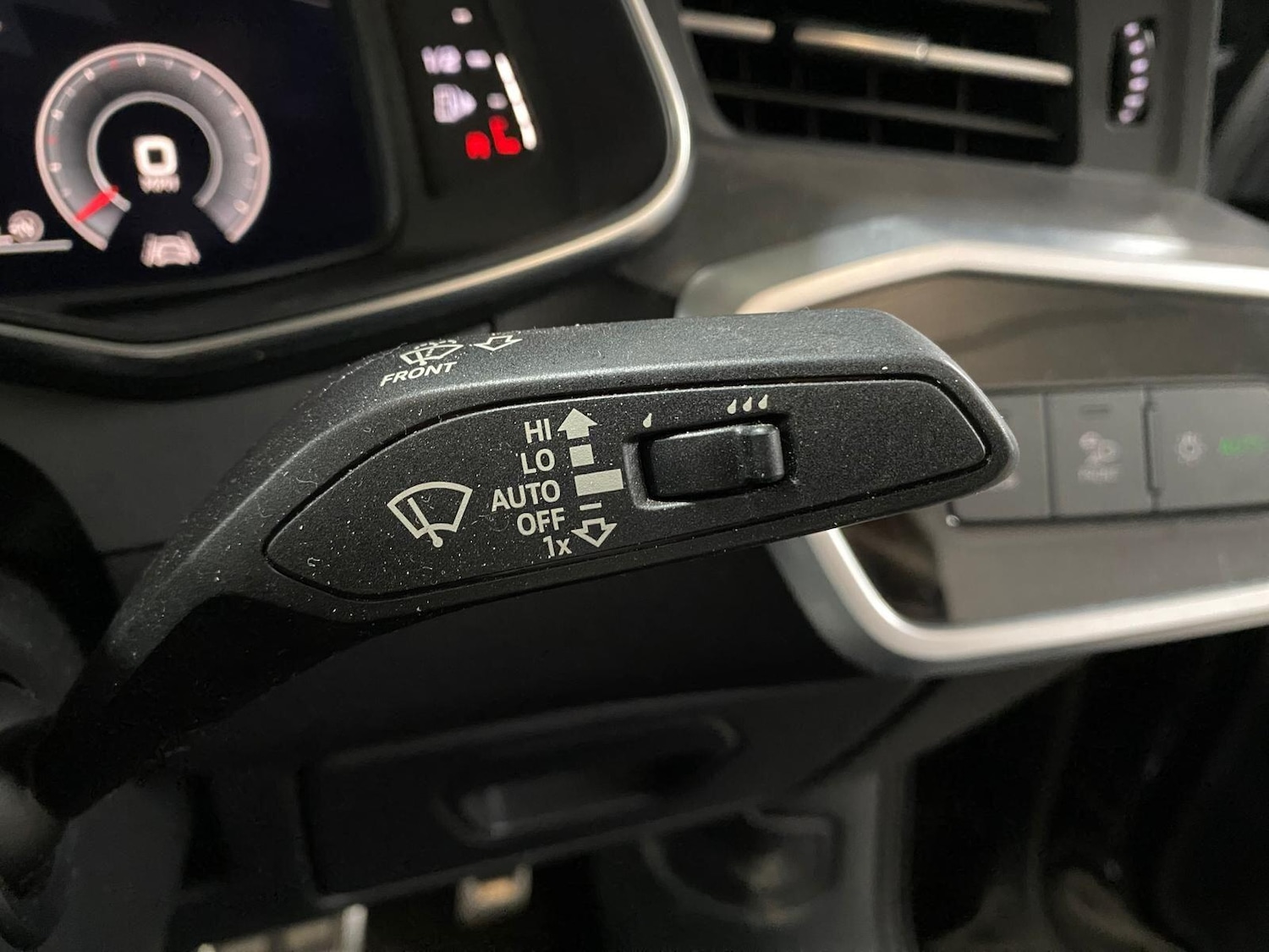 Used Audi A6 Saloon for sale - 76484653: Photo 40