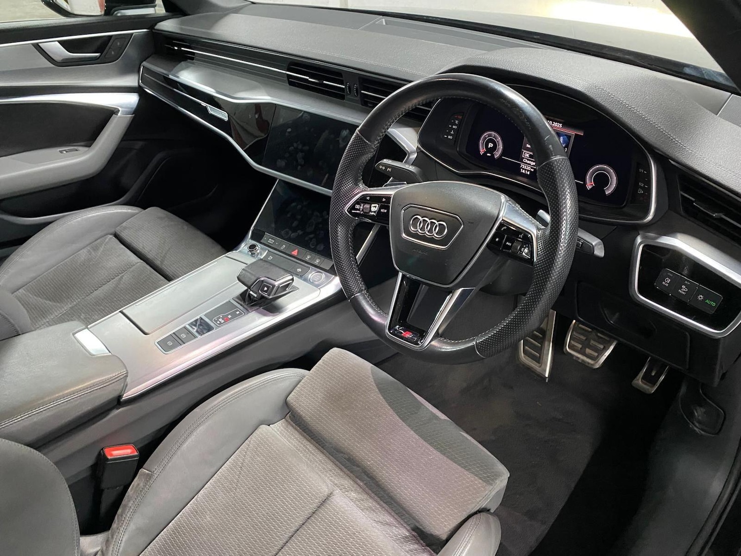 Used Audi A6 Saloon for sale - 76484653: Photo 47