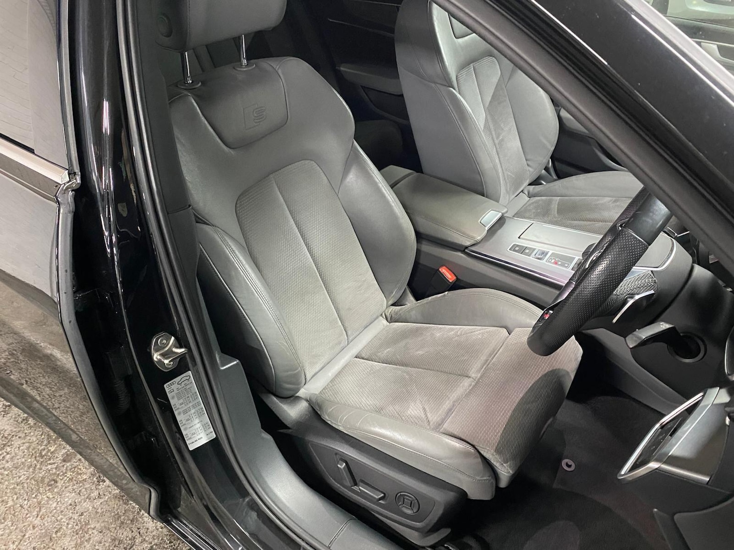 Used Audi A6 Saloon for sale - 76484653: Photo 49