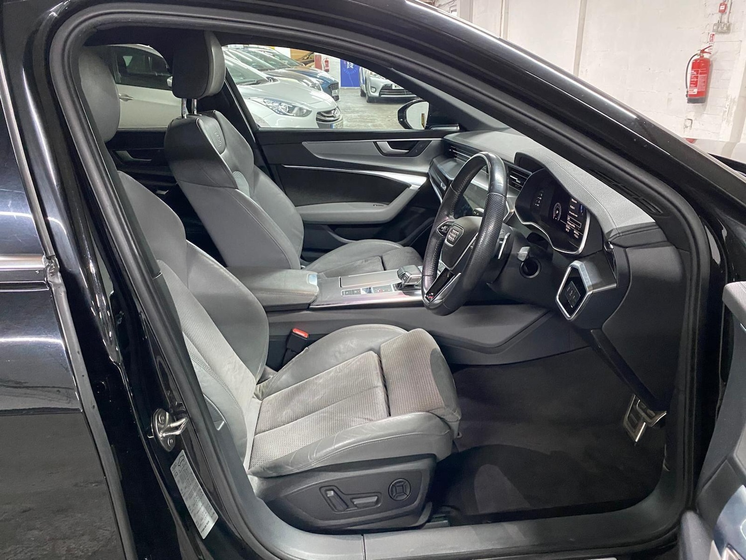 Used Audi A6 Saloon for sale - 76484653: Photo 51