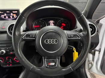 Used Audi A1 2013 for sale - 77510531: Photo