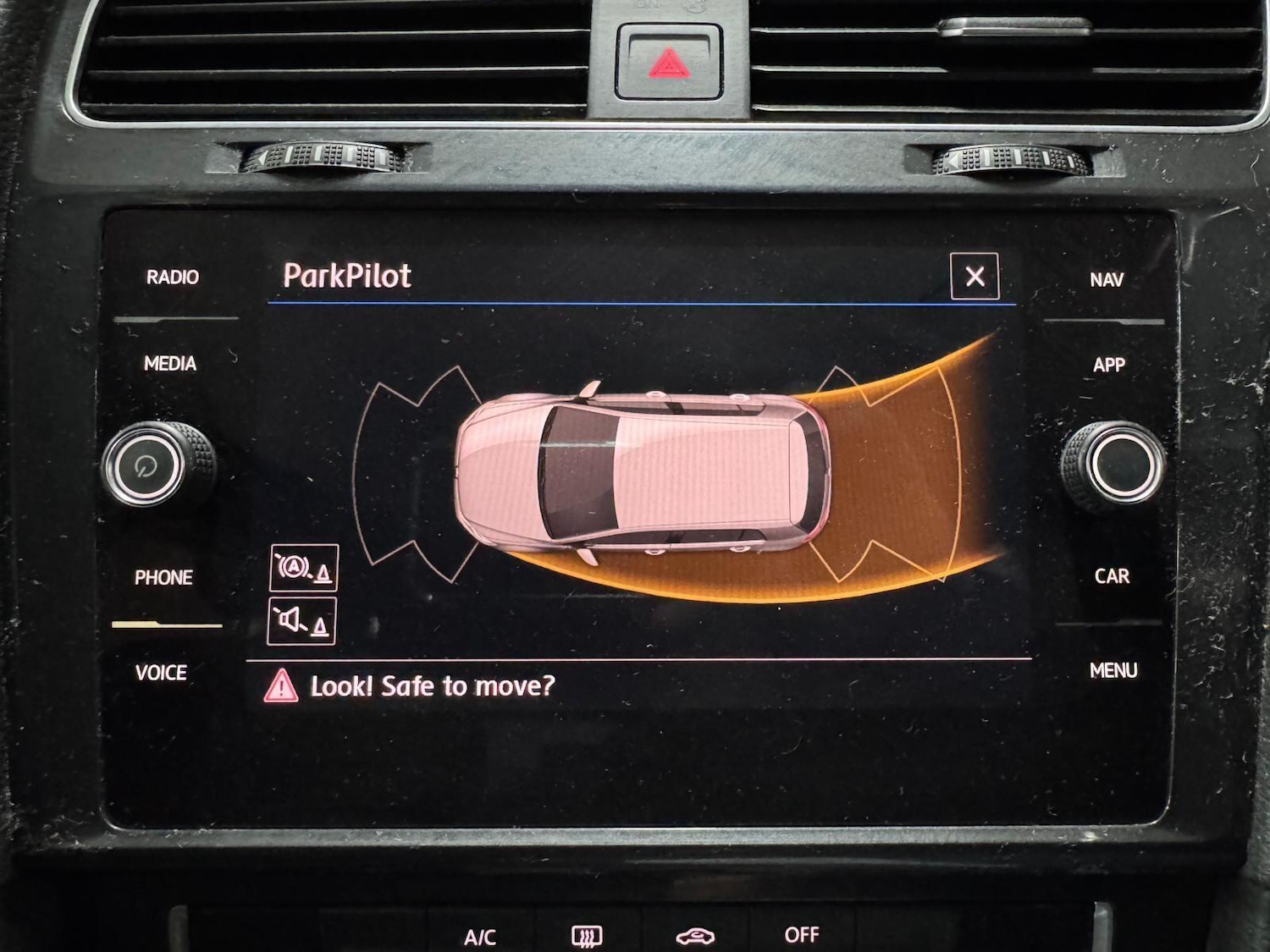 Used Volkswagen Golf for sale - 78214317: Photo 2