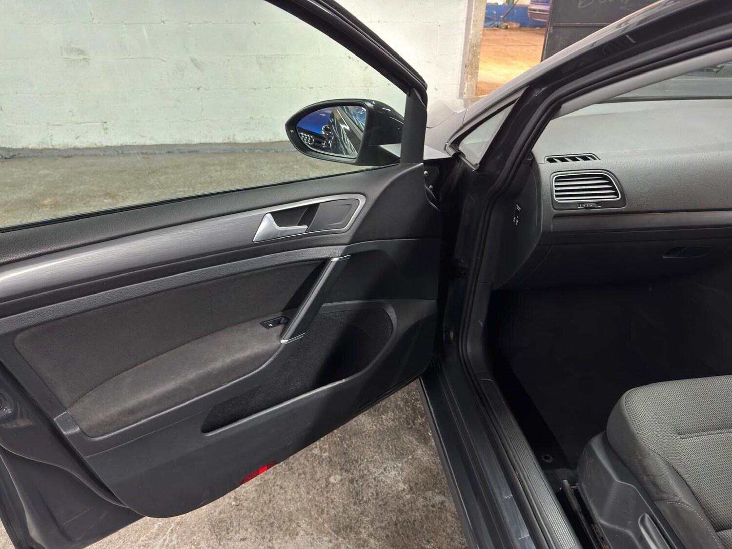 Used Volkswagen Golf for sale - 78214317: Photo 33