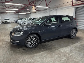 Used Volkswagen Golf 2018 for sale - 78214317: Photo