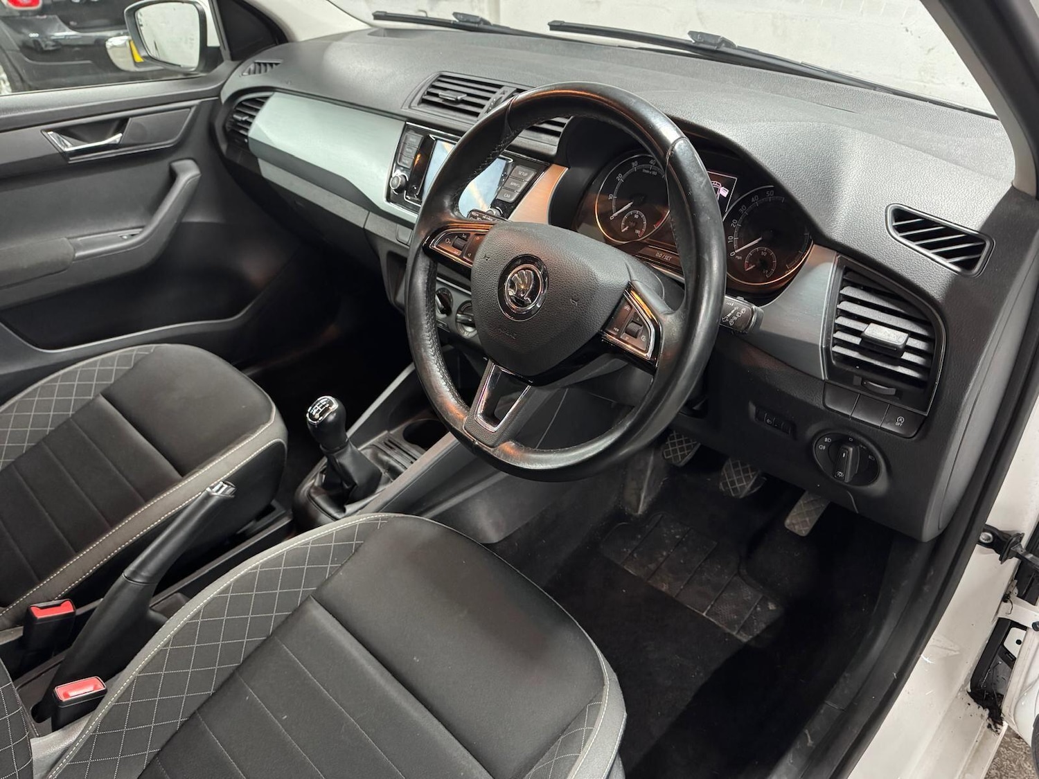 Used Skoda Fabia 2018 for sale - 77029646: Photo 43