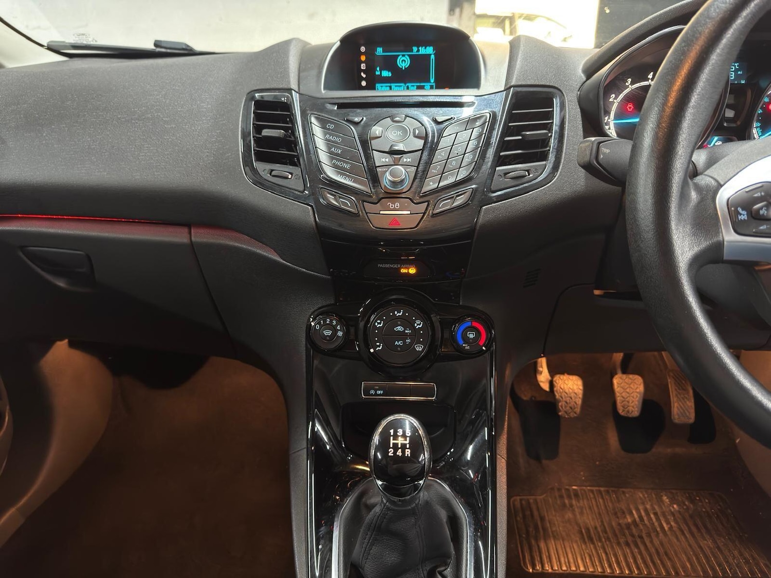 Used Ford Fiesta 2015 for sale - 78204581: Photo 15