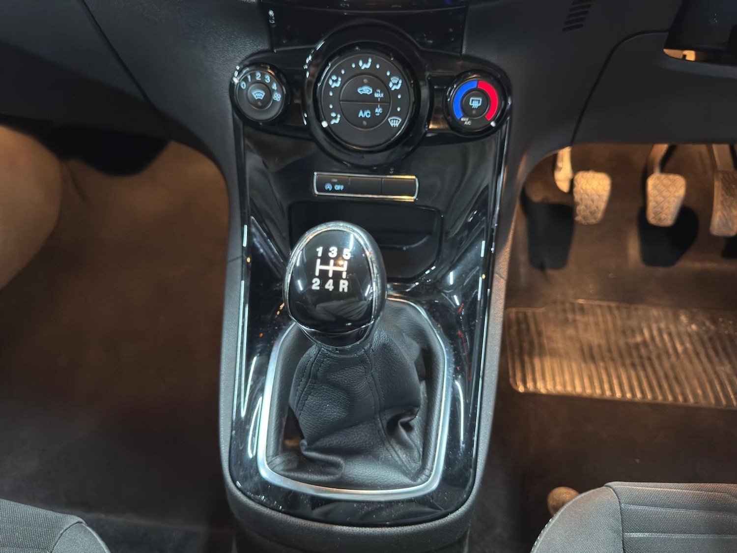 Used Ford Fiesta 2015 for sale - 78204581: Photo 18