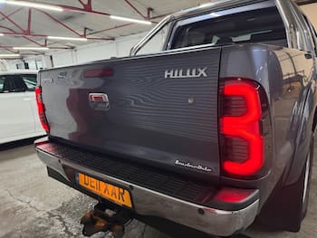 Used Toyota Hilux 2011 for sale - 79793432: Photo