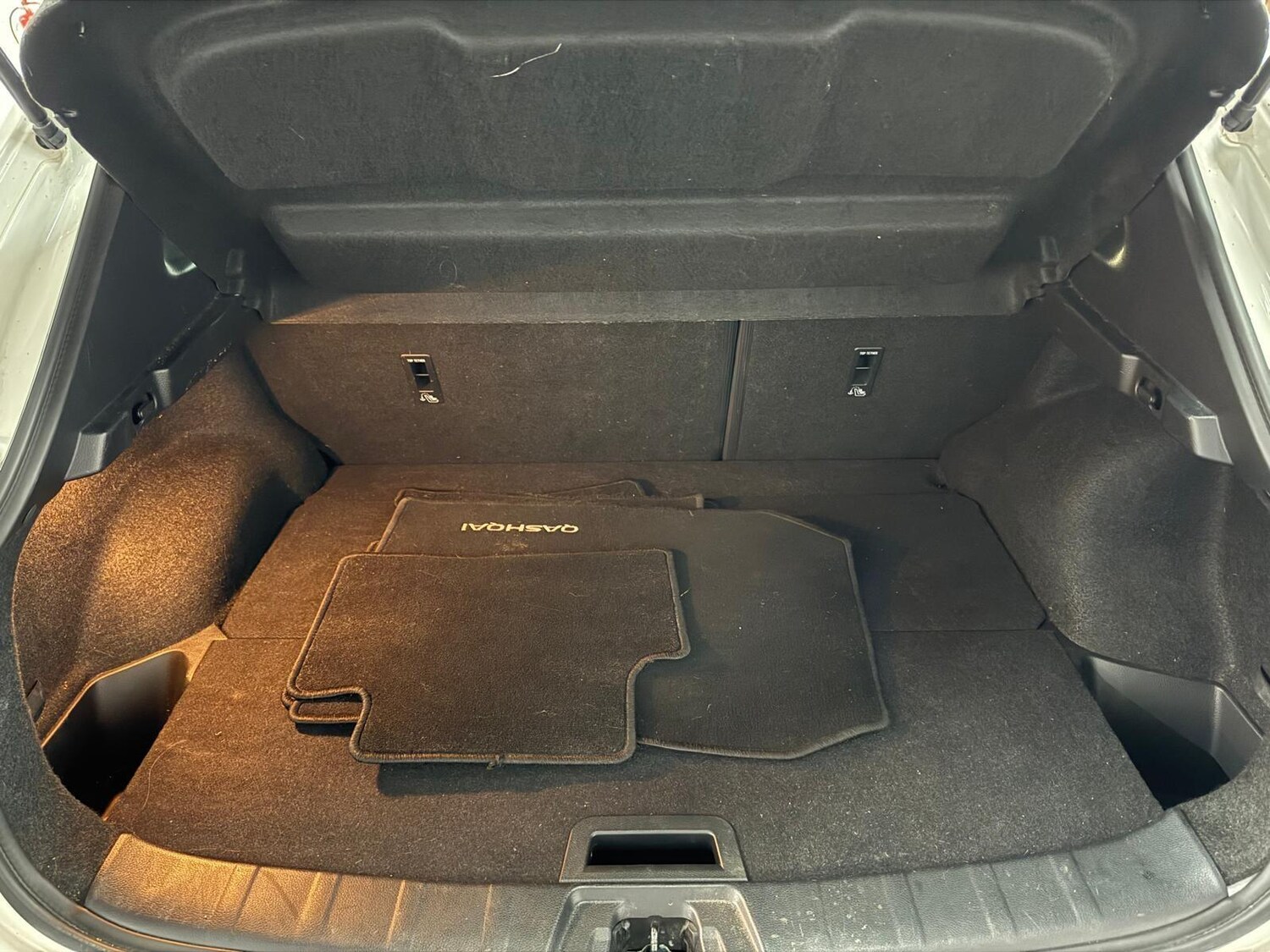 Used Nissan Qashqai for sale - 78136344: Photo 35