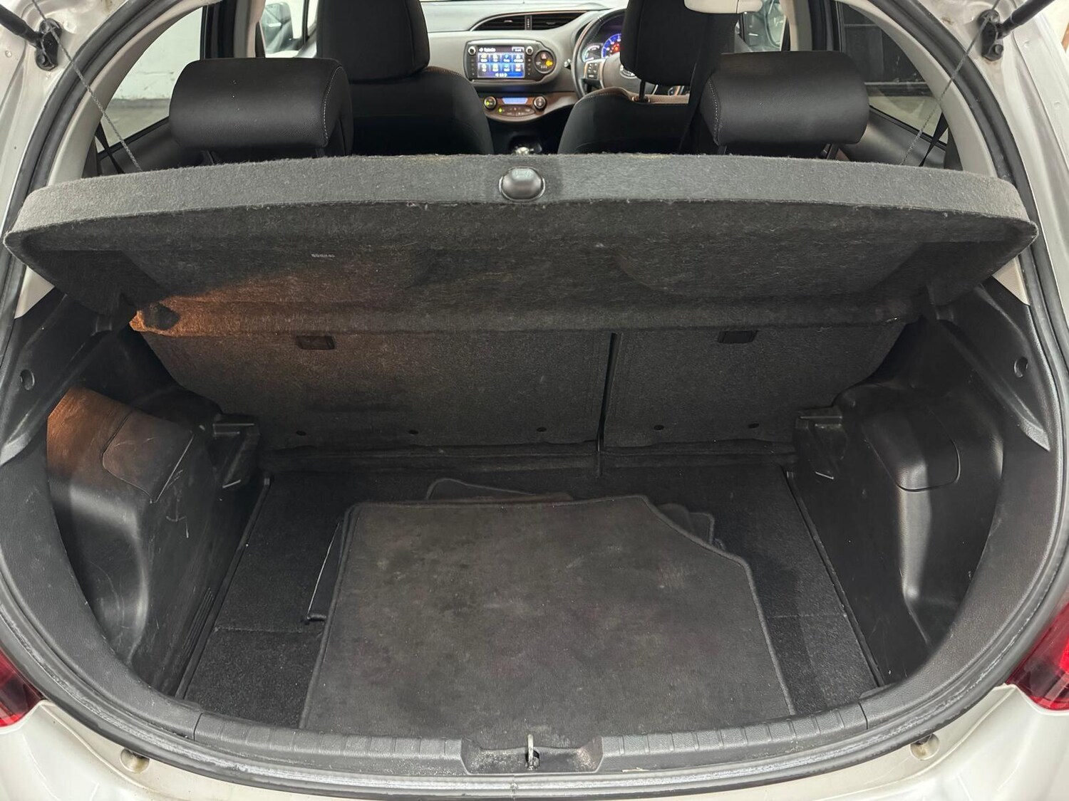 Used Toyota Yaris 2016 for sale - 77838746: Photo 31