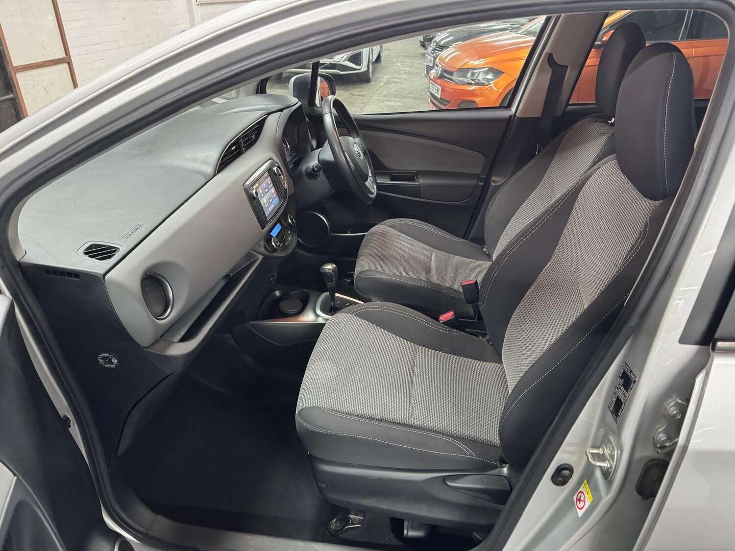 Used Toyota Yaris 2016 for sale - 77838746: Photo 40