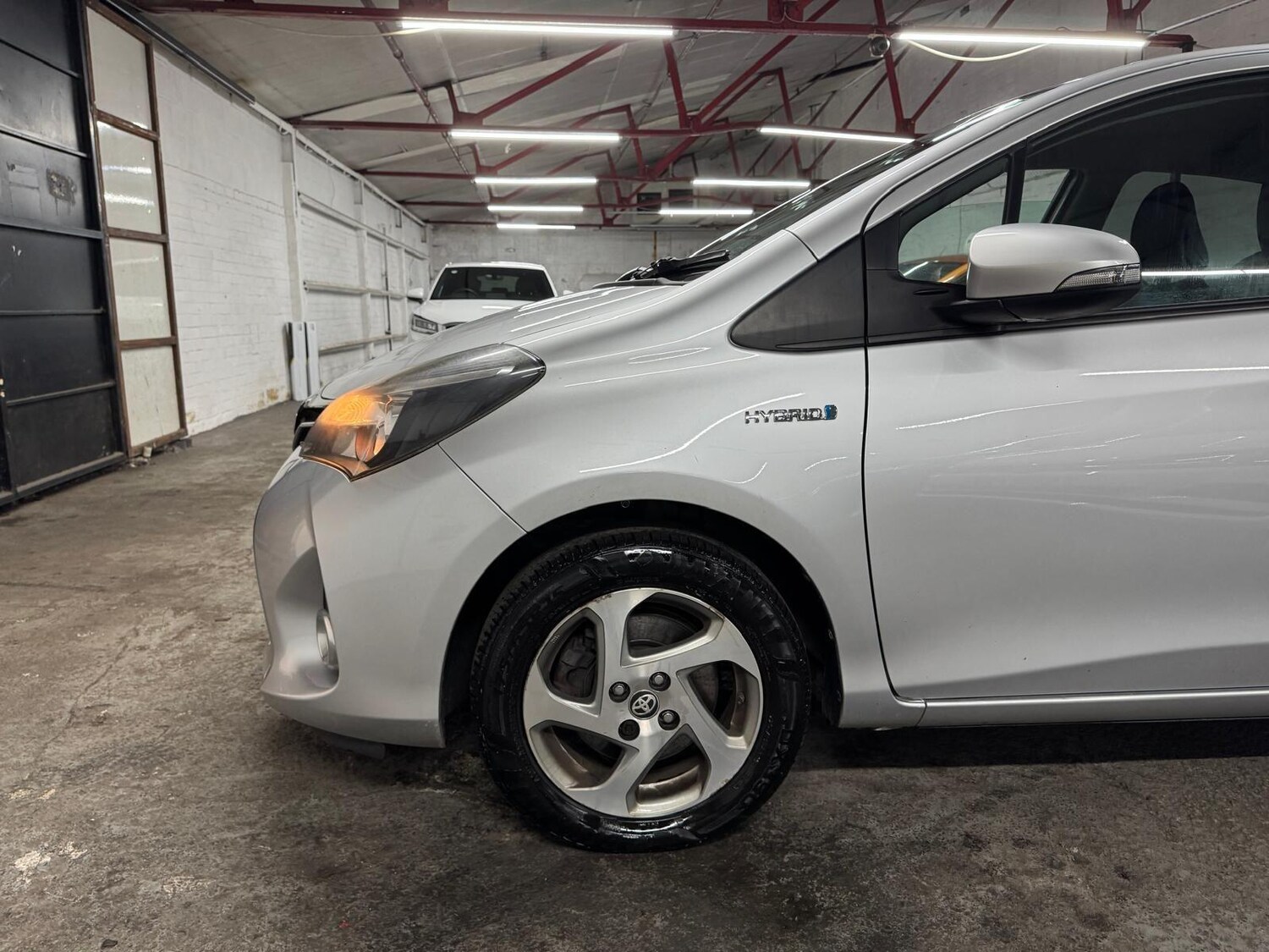Used Toyota Yaris 2016 for sale - 77838746: Photo 44