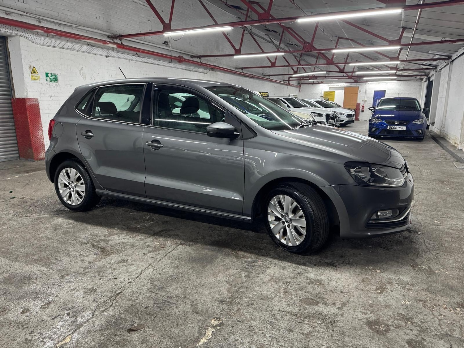 Used Volkswagen Polo 2015 for sale - 76926858: Photo 11