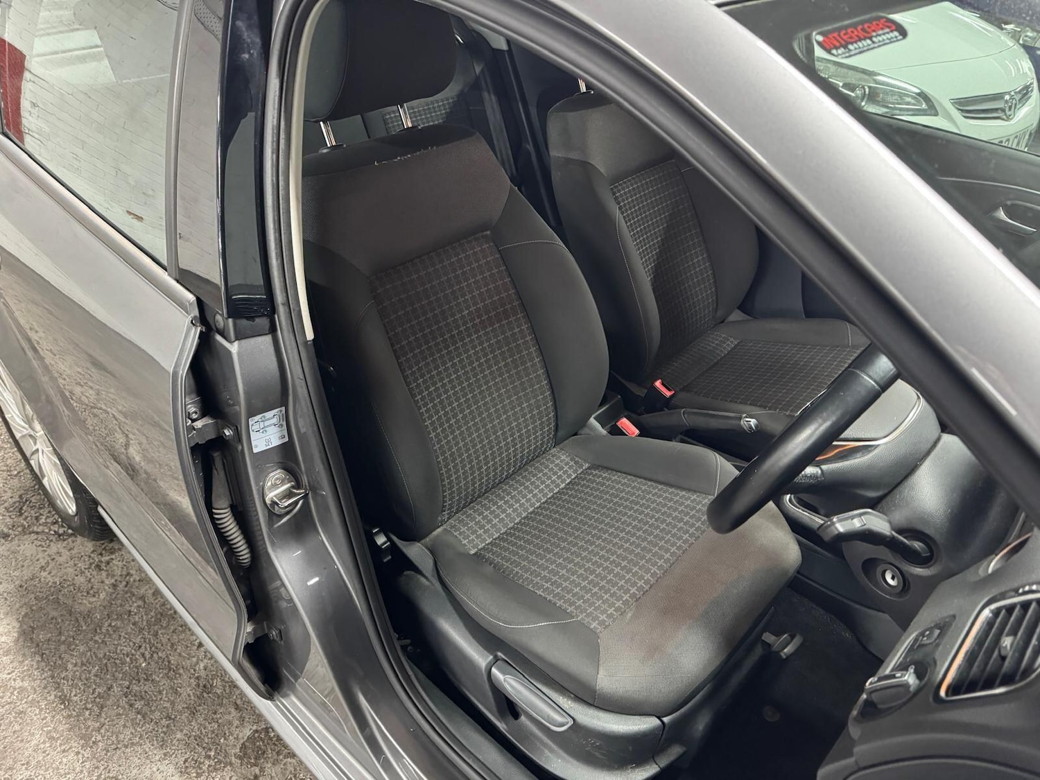 Used Volkswagen Polo 2015 for sale - 76926858: Photo 18