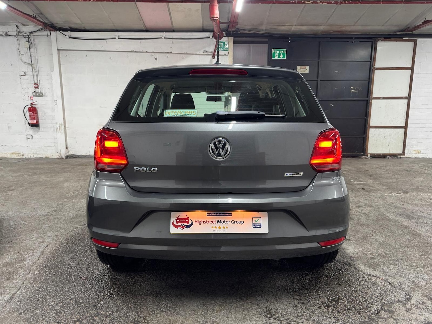Used Volkswagen Polo 2015 for sale - 76926858: Photo 2