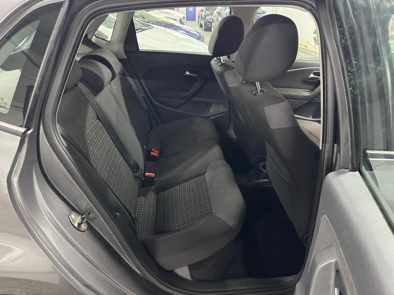 Used Volkswagen Polo 2015 for sale - 76926858: Photo 27