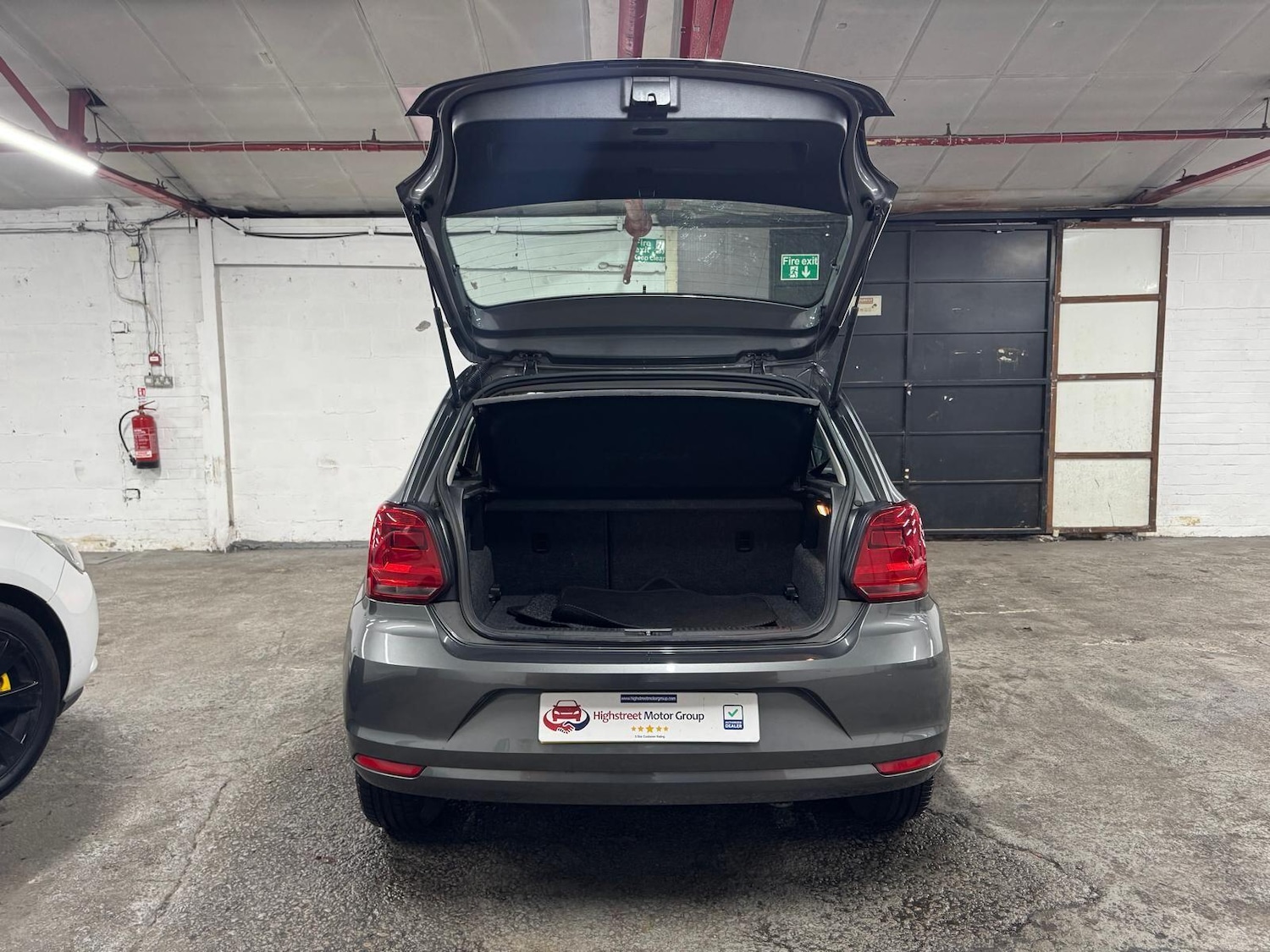 Used Volkswagen Polo 2015 for sale - 76926858: Photo 34