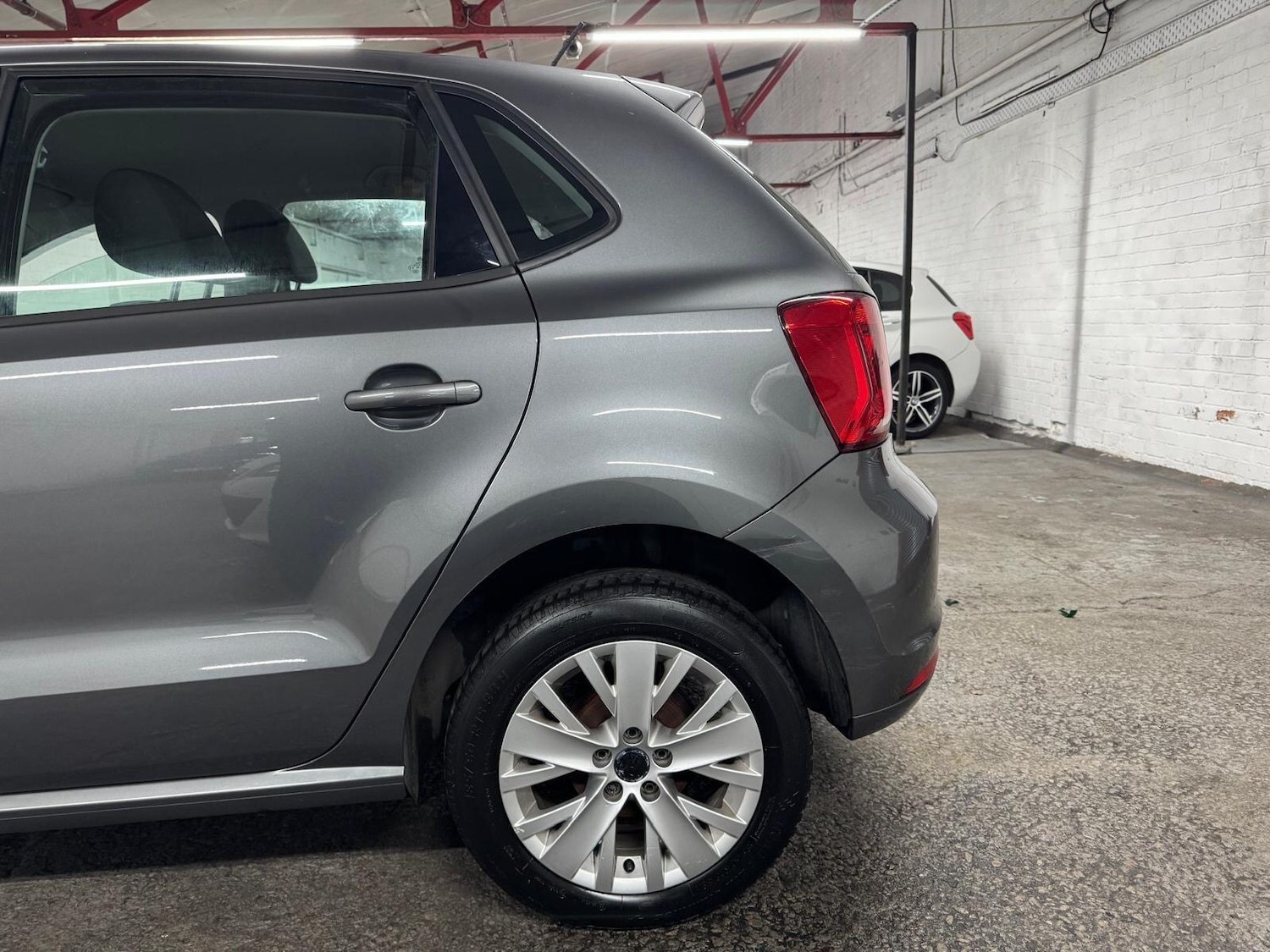 Used Volkswagen Polo 2015 for sale - 76926858: Photo 39