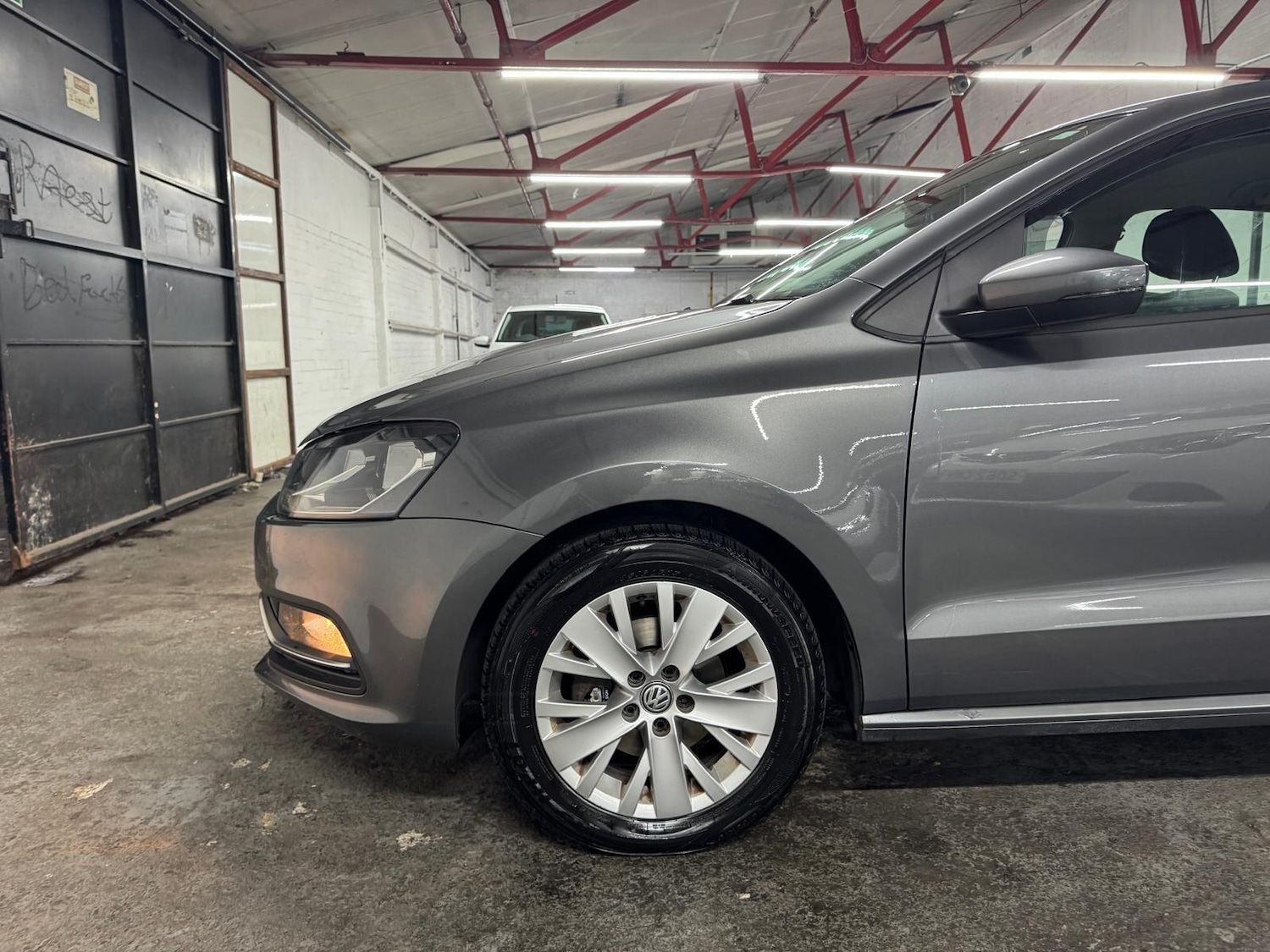 Used Volkswagen Polo 2015 for sale - 76926858: Photo 48