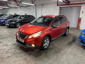 Used Peugeot 2008 2015 for sale - 75883430: Photo