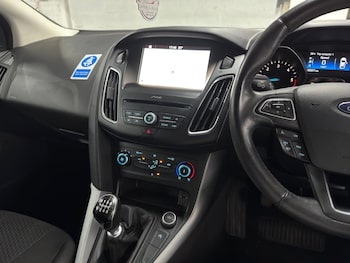 Used Ford Focus 2017 for sale - 79362447: Photo