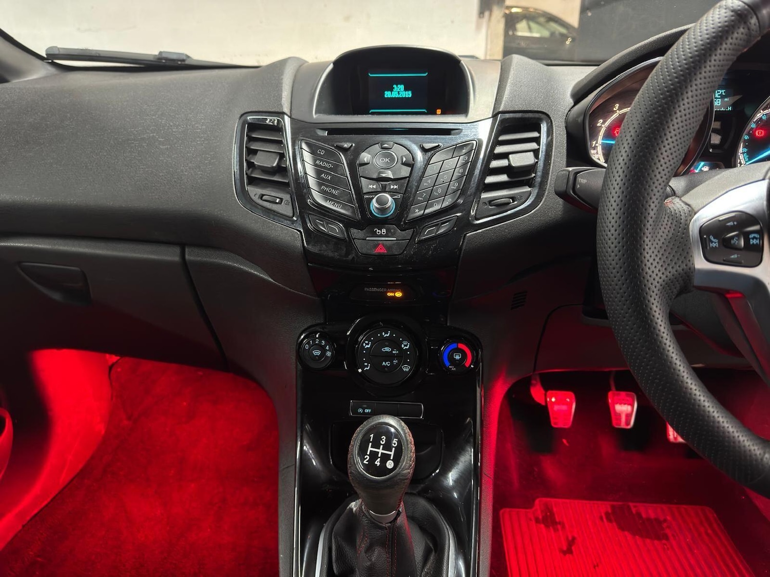 Used Ford Fiesta 2015 for sale - 78205422: Photo 16