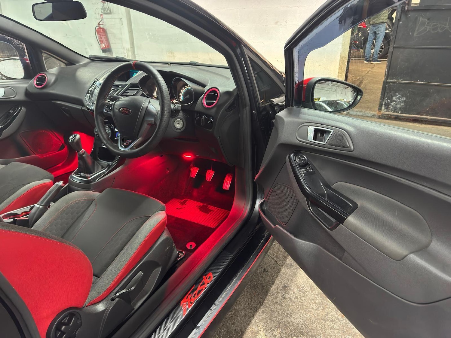 Used Ford Fiesta 2015 for sale - 78205422: Photo 9