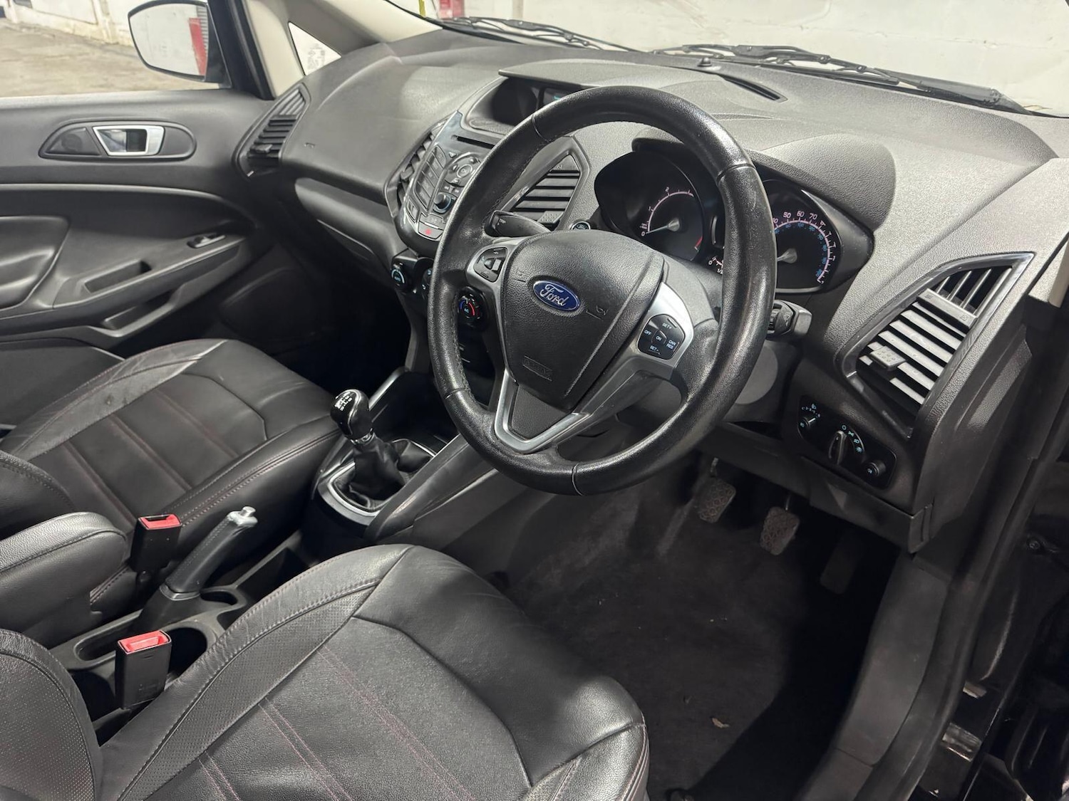 Used Ford Ecosport 2015 for sale - 76085213: Photo 15