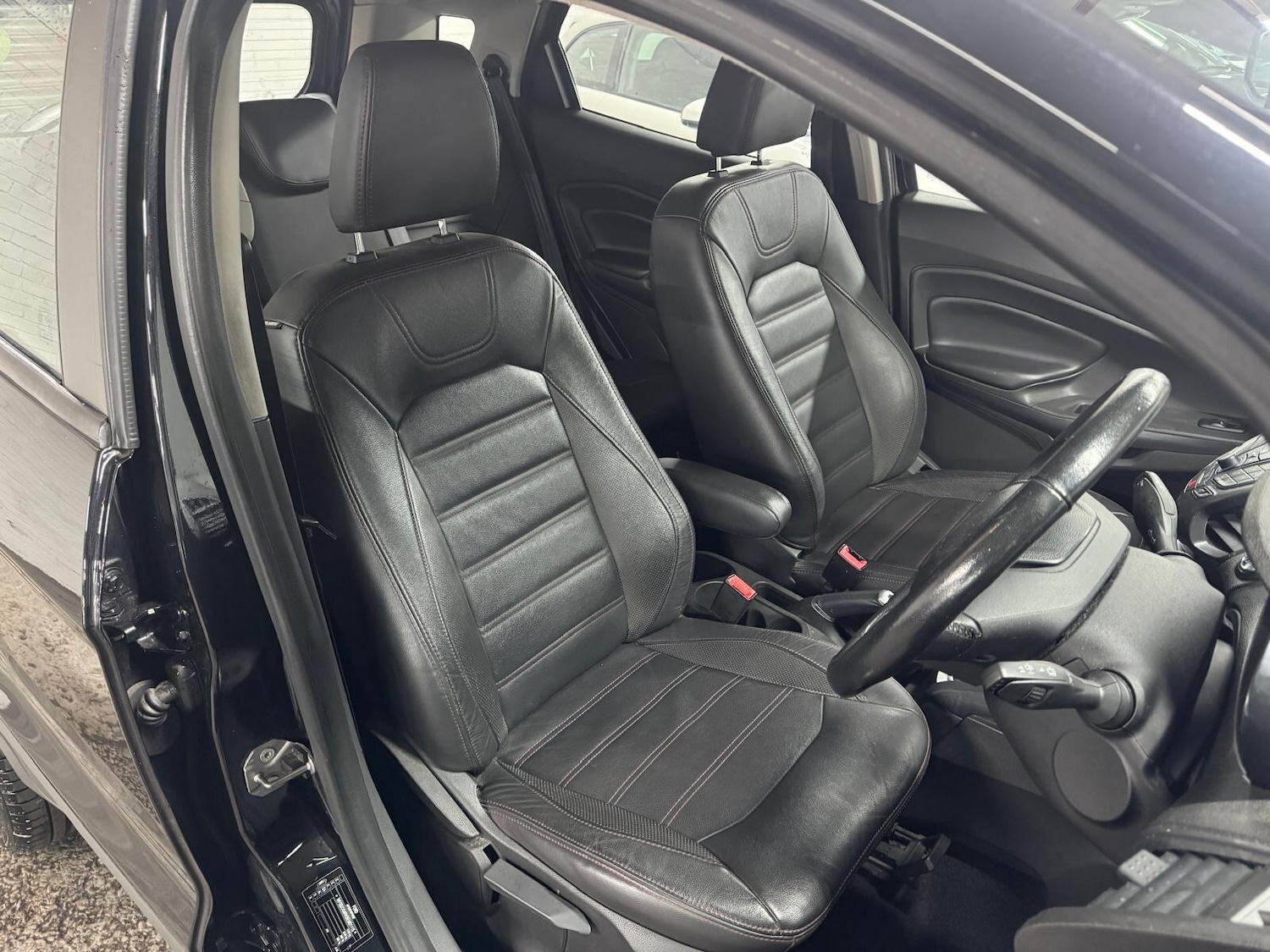 Used Ford Ecosport 2015 for sale - 76085213: Photo 18