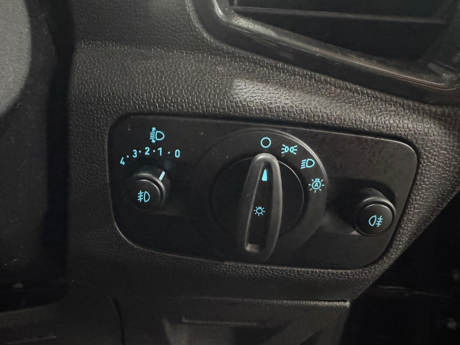 Used Ford Ecosport 2015 for sale - 76085213: Photo 23