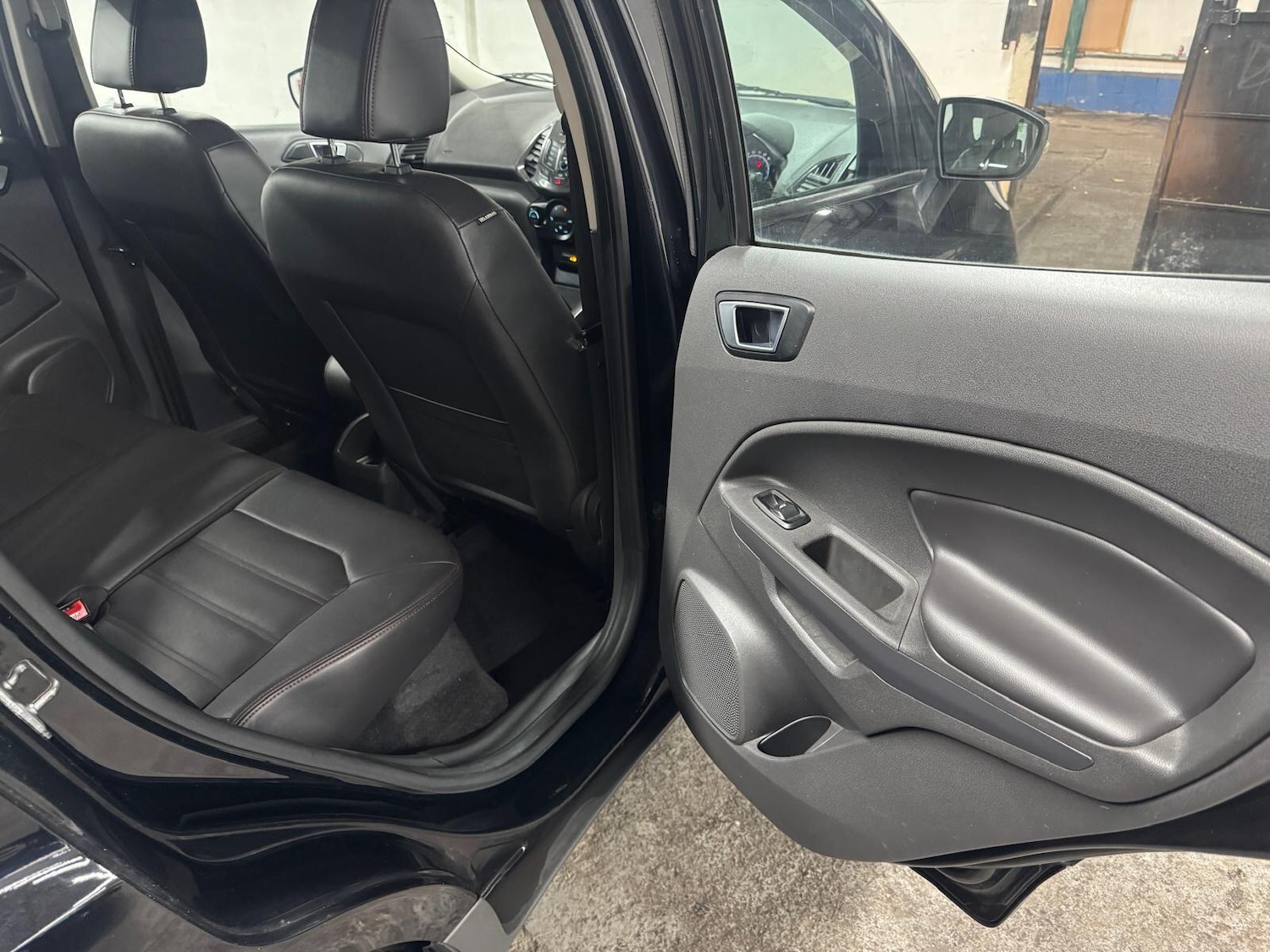 Used Ford Ecosport 2015 for sale - 76085213: Photo 24