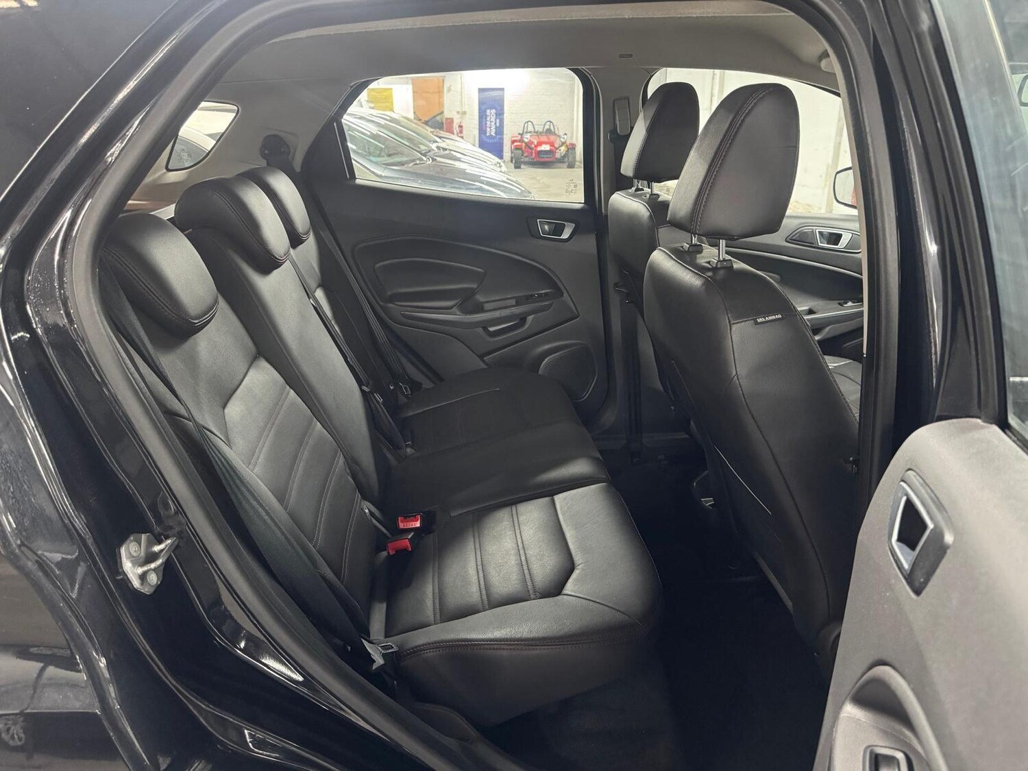 Used Ford Ecosport 2015 for sale - 76085213: Photo 25