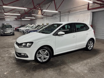 Used Volkswagen Polo 2016 for sale - 79401523: Photo
