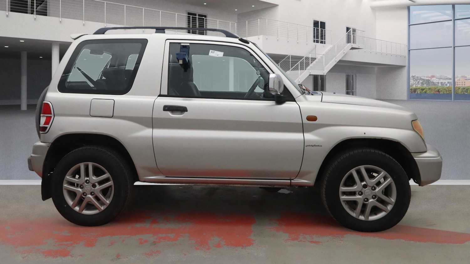 Used Mitsubishi Shogun 2004 for sale - 76422704: Photo 3