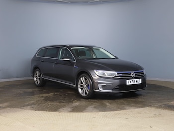 Used Volkswagen Passat 2018 for sale - 76498832: Photo