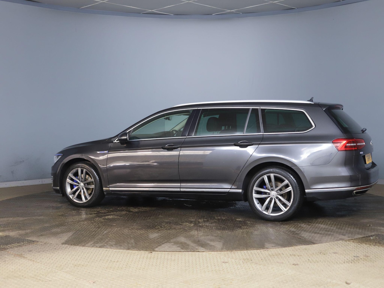 Used Volkswagen Passat 2018 for sale - 76498832: Photo 3