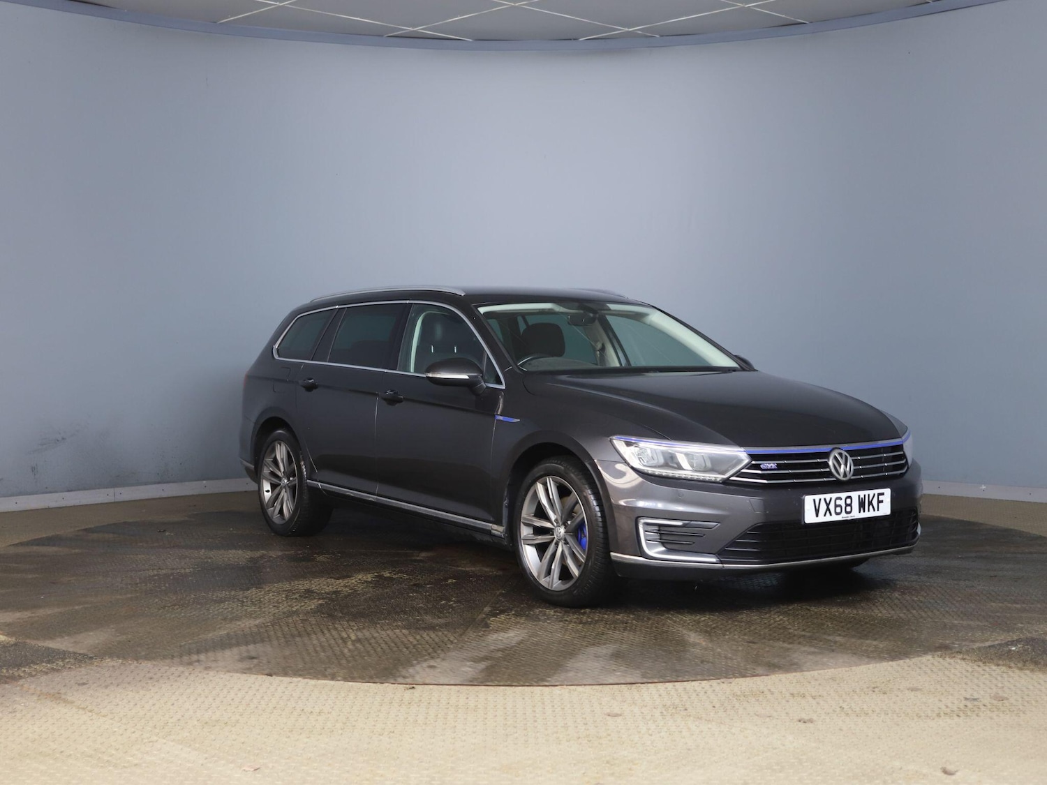 Used Volkswagen Passat 2018 for sale - 76498832: Photo 4